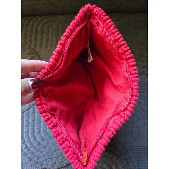 Uno de 50 Red Crochet Zipper Bag Cotton Limited Edition - Picture 3 of 5